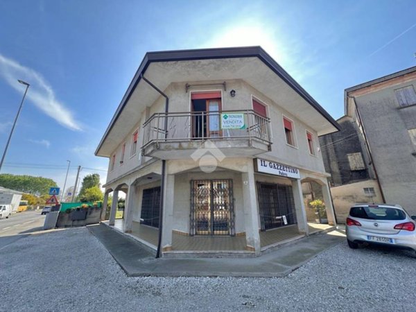 casa indipendente in vendita a Trebaseleghe in zona Fossalta