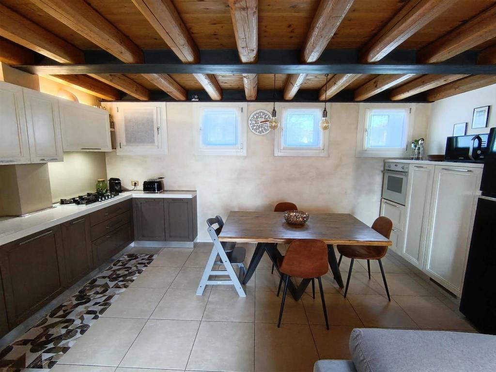 appartamento in vendita a Trebaseleghe in zona S.Ambrogio