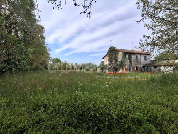 casa indipendente in vendita a Trebaseleghe