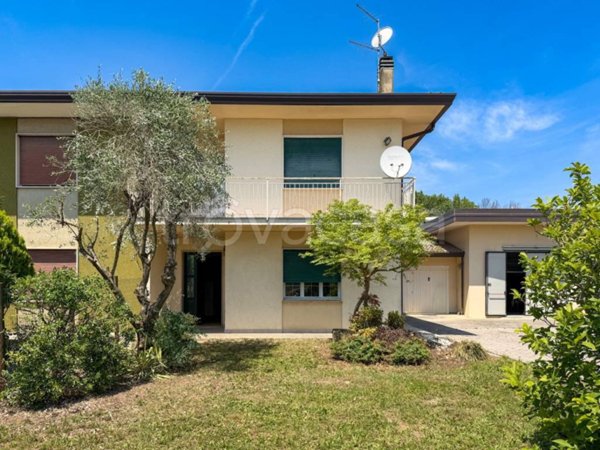 casa indipendente in vendita a Trebaseleghe