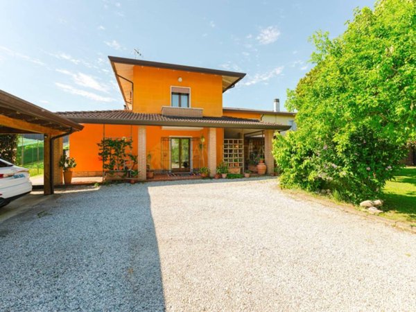 casa indipendente in vendita a Trebaseleghe