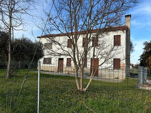 casa indipendente in vendita a Tribano