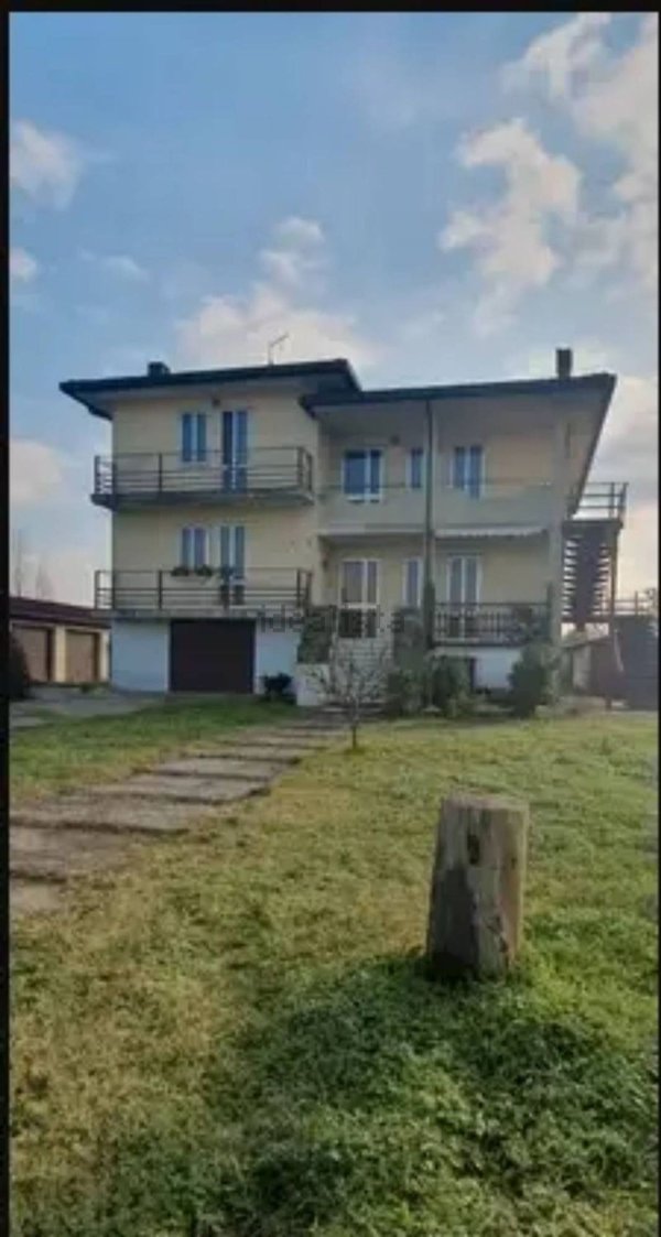 casa indipendente in vendita a Tribano