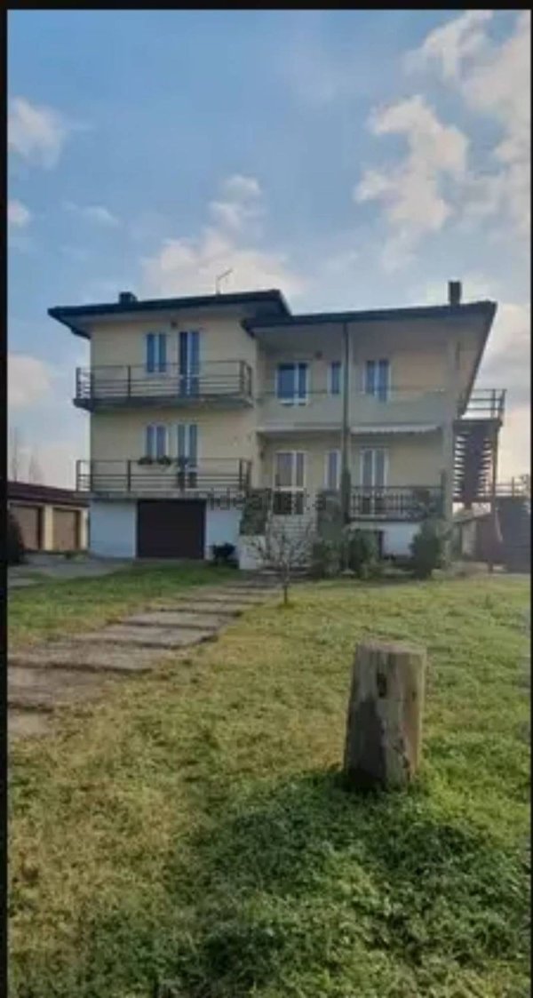 casa indipendente in vendita a Tribano