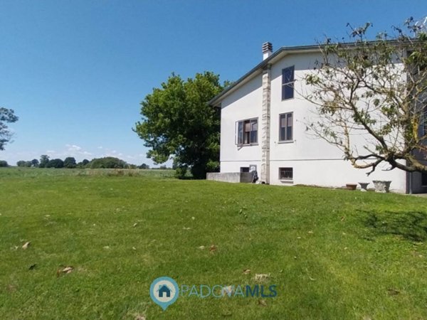 casa indipendente in vendita a Tribano
