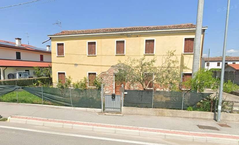 casa indipendente in vendita a Tribano