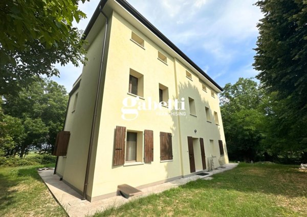 casa indipendente in vendita a Tribano in zona San Luca