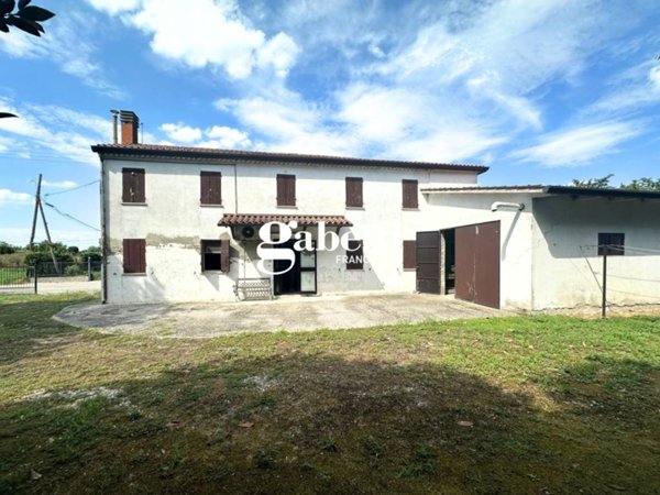 casa indipendente in vendita a Tribano in zona San Luca