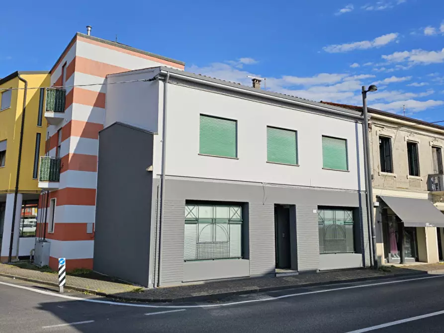 casa indipendente in vendita a Tribano