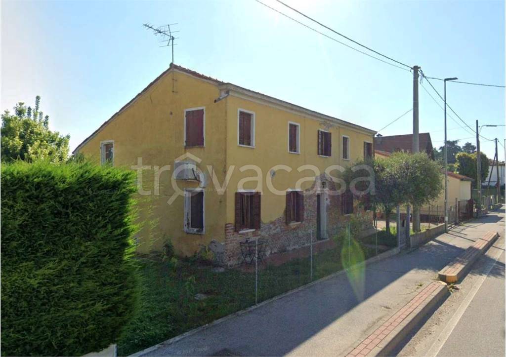 casa indipendente in vendita a Tribano