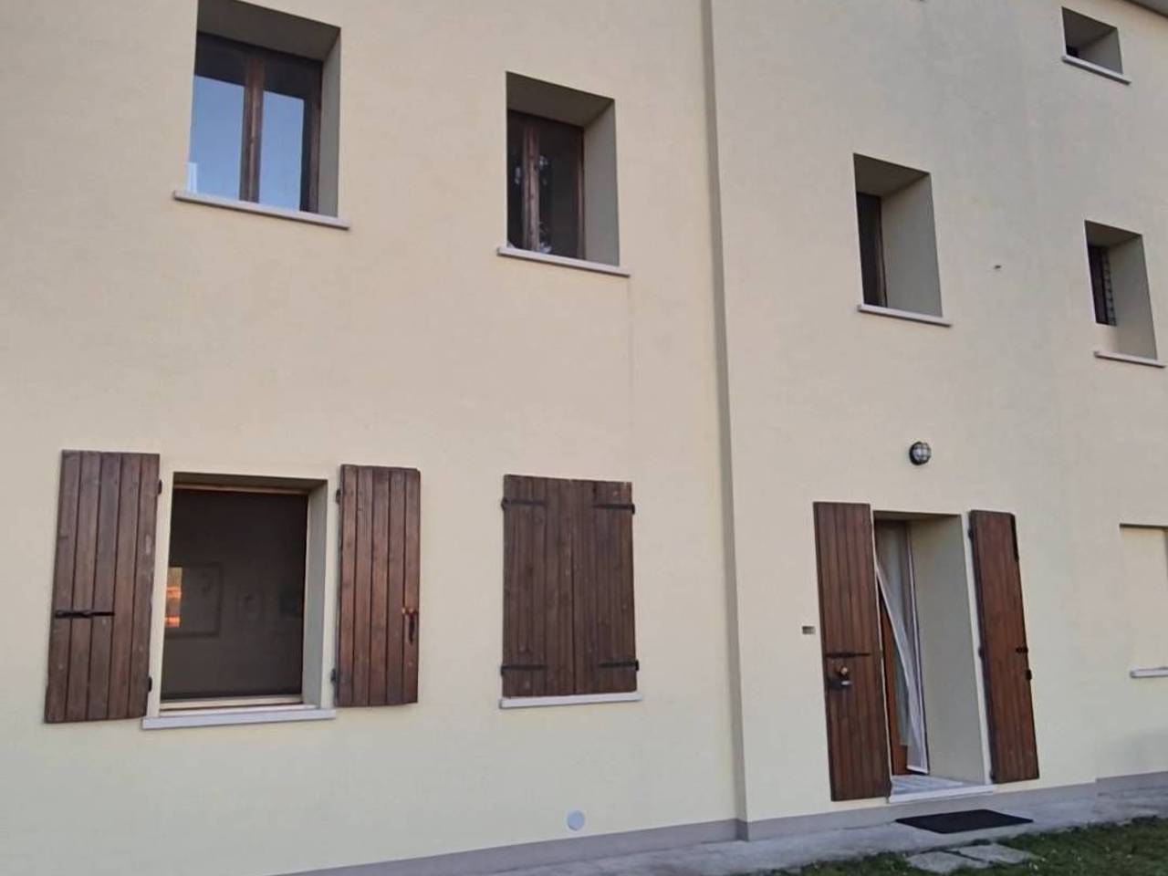 appartamento in vendita a Tribano in zona San Luca