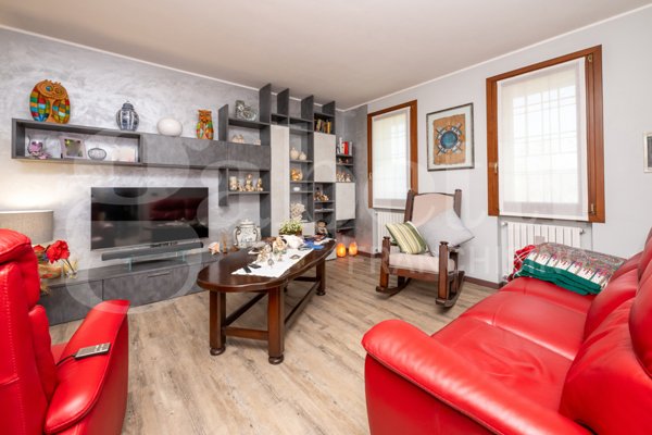 casa indipendente in vendita a Tribano in zona San Luca