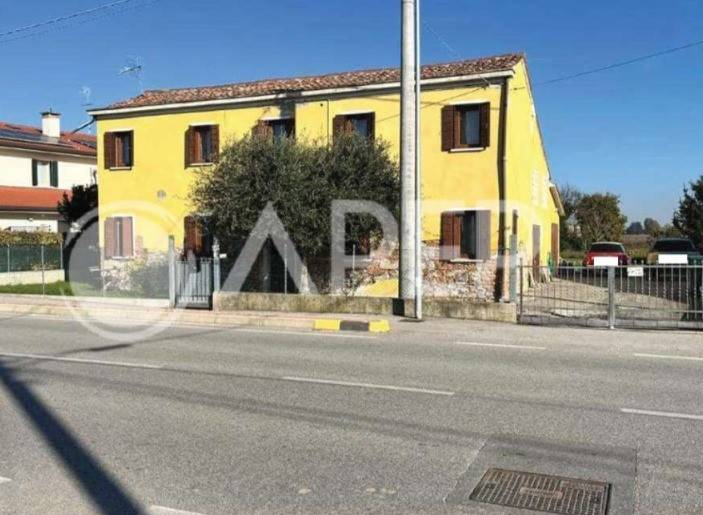 casa indipendente in vendita a Tribano
