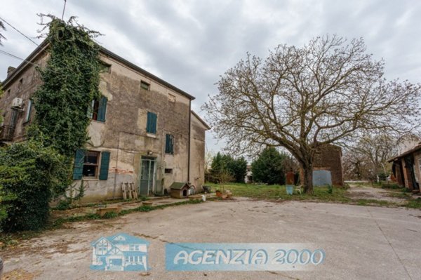casa indipendente in vendita a Tribano in zona San Luca