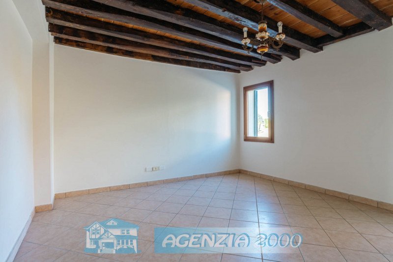 casa indipendente in vendita a Tribano