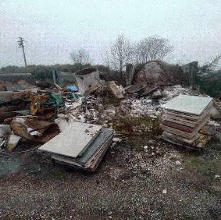 appartamento in vendita ad Urbana