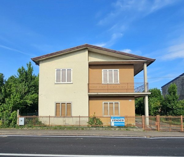 casa indipendente in vendita ad Urbana in zona San Salvaro