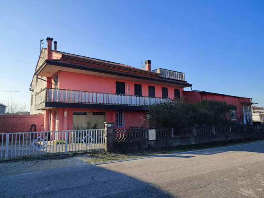 casa indipendente in vendita ad Urbana