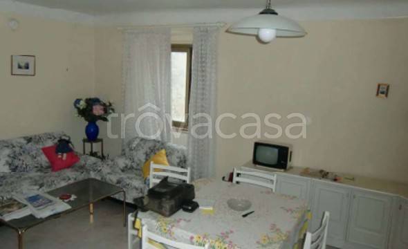 appartamento in vendita ad Urbana