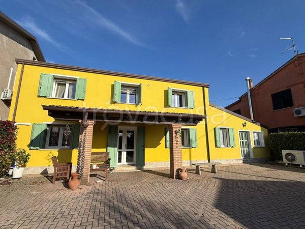 casa indipendente in vendita ad Urbana