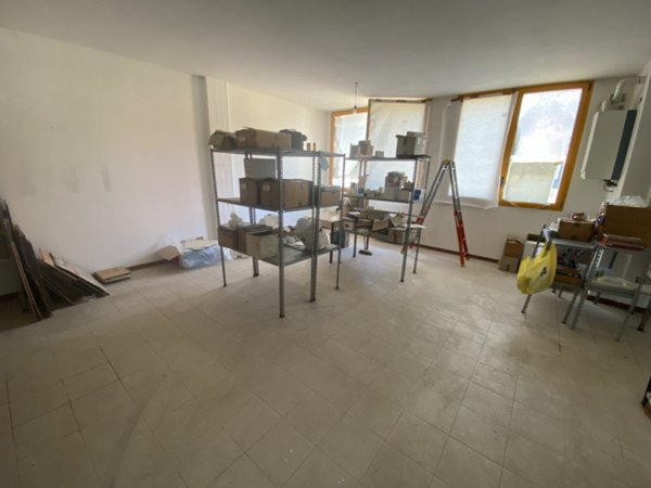 negozio in vendita a Veggiano