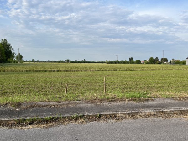 terreno edificabile in vendita a Veggiano