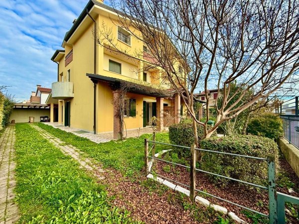casa indipendente in vendita a Veggiano