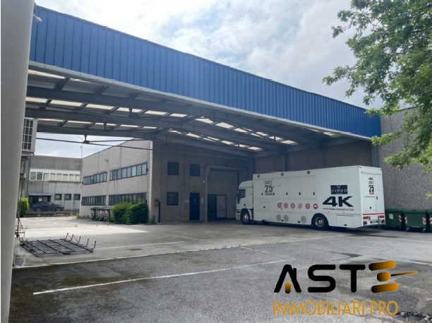 locale commerciale in vendita a Veggiano