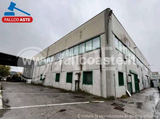 locale commerciale in vendita a Veggiano