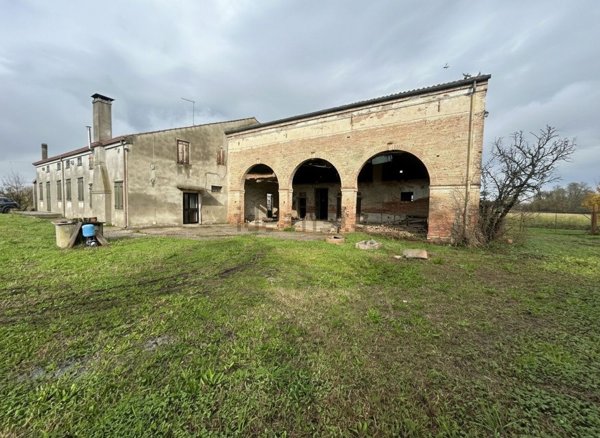 casale in vendita a Veggiano