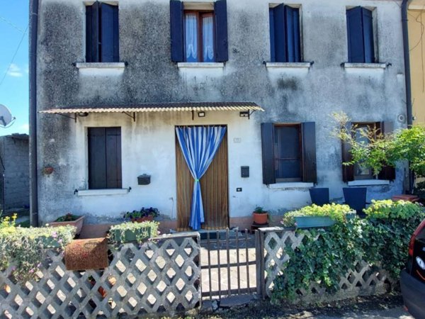 casa indipendente in vendita a Vescovana
