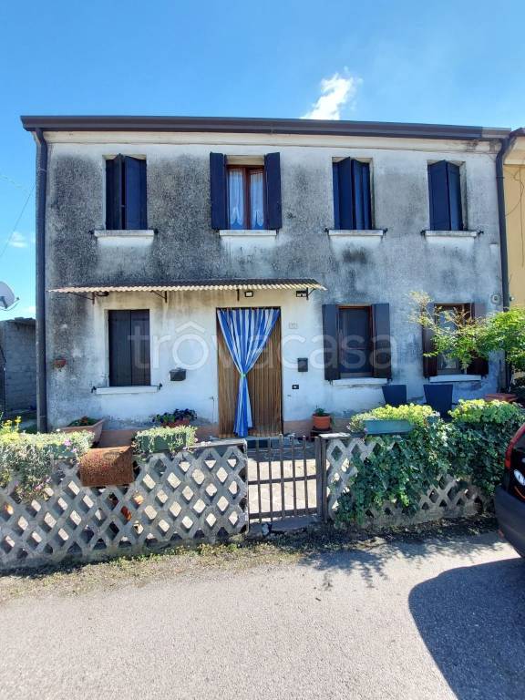 casa indipendente in vendita a Vescovana