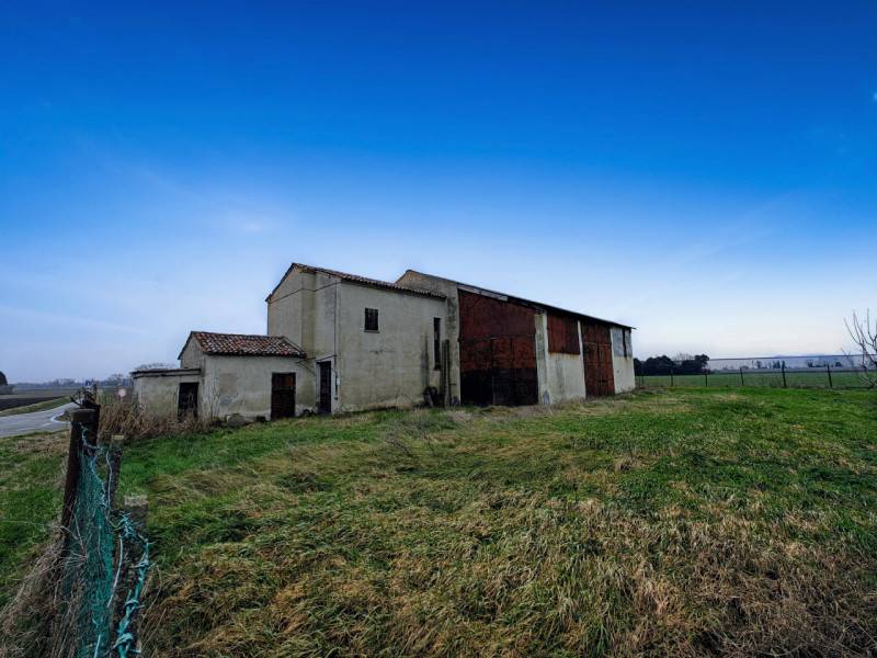 casa indipendente in vendita a Vescovana in zona Santa Maria D'Adige