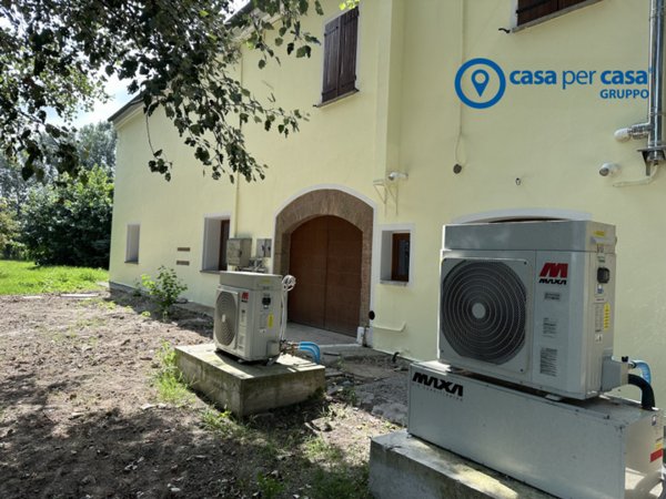 casa indipendente in vendita a Vescovana in zona Santa Maria D'Adige