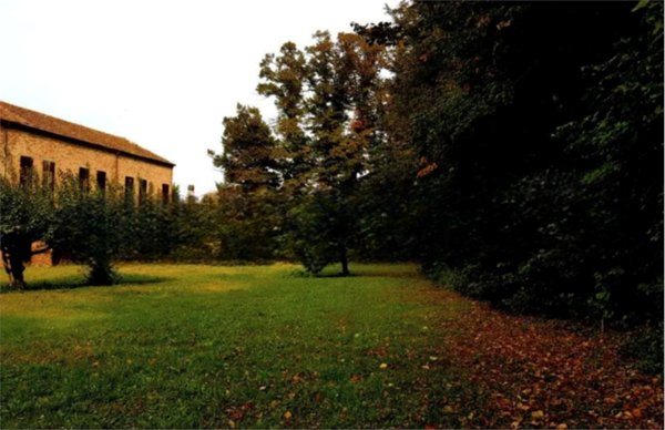 locale di sgombero in vendita a Vescovana