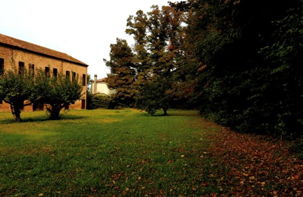 locale di sgombero in vendita a Vescovana