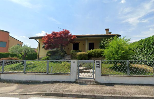 casa indipendente in vendita a Vescovana