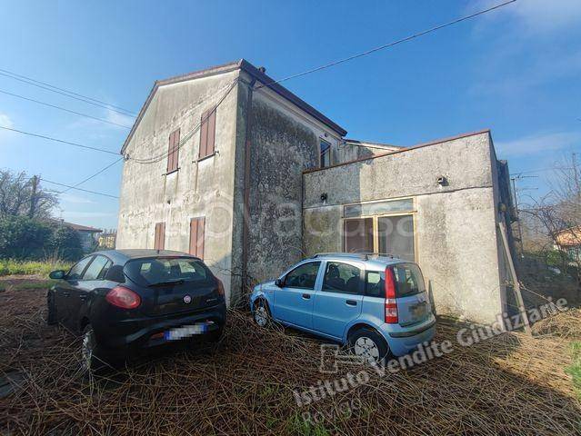 casa indipendente in vendita a Vescovana in zona Santa Maria D'Adige