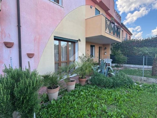 casa indipendente in vendita a Vescovana