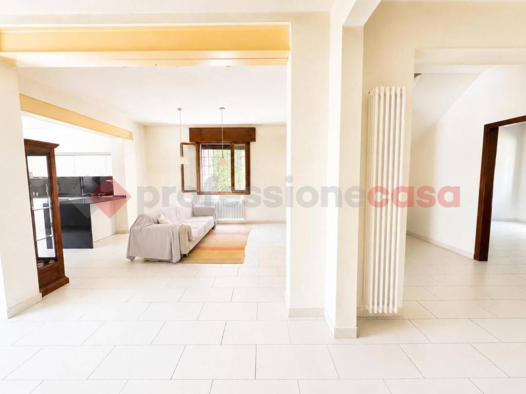 casa indipendente in vendita a Vescovana