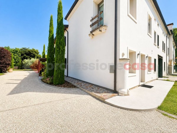 casa indipendente in vendita a Vescovana