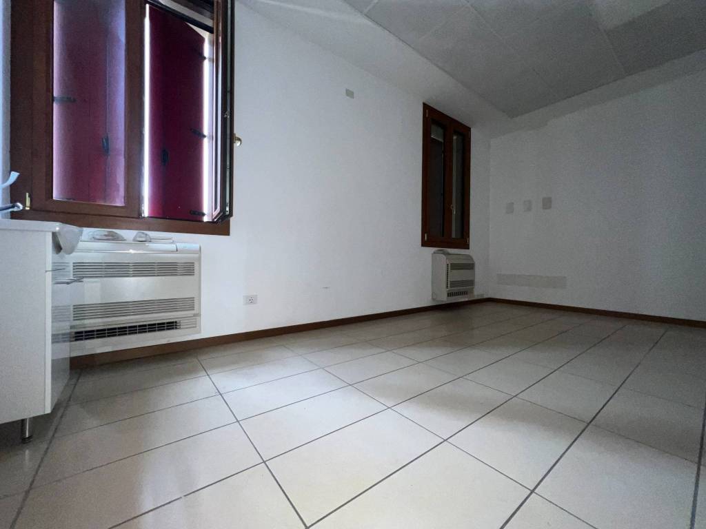 ufficio in vendita a Vigodarzere in zona Saletto