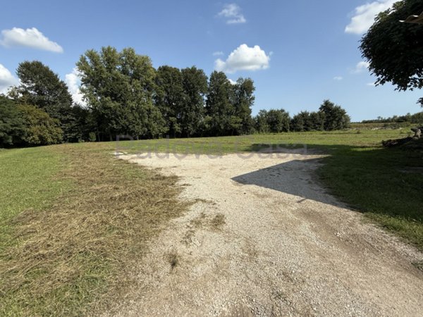 terreno in vendita a Vigodarzere in zona Busiago