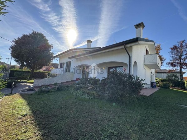 casa indipendente in vendita a Vigodarzere in zona Saletto