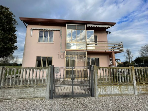 casa indipendente in vendita a Vigonza in zona Pionca