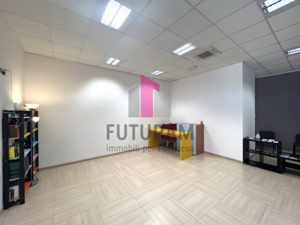 ufficio in vendita a Vigonza in zona Peraga