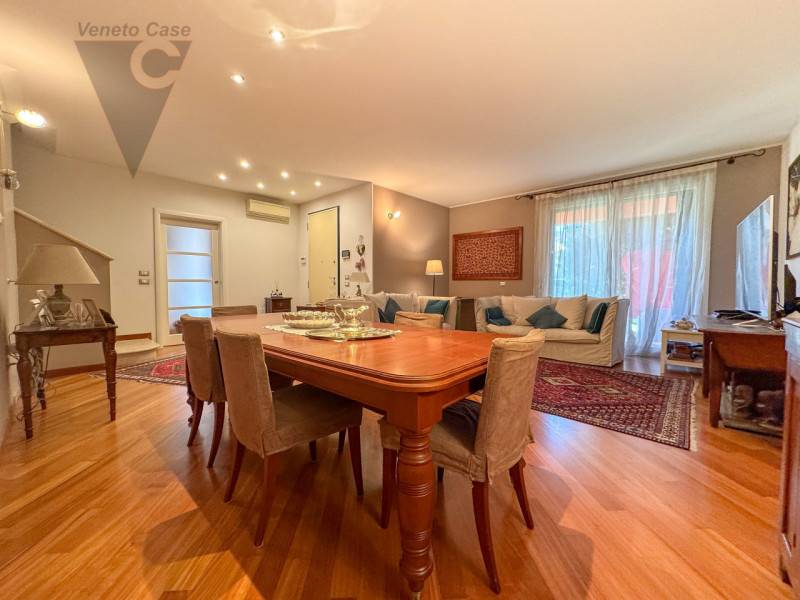 casa indipendente in vendita a Vigonza in zona Perarolo
