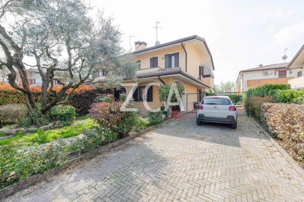 casa indipendente in vendita a Vigonza in zona Peraga