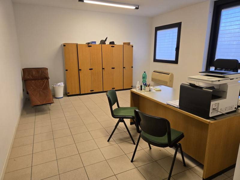 ufficio in vendita a Vigonza in zona Peraga