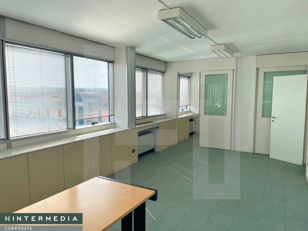 ufficio in vendita a Vigonza in zona Perarolo